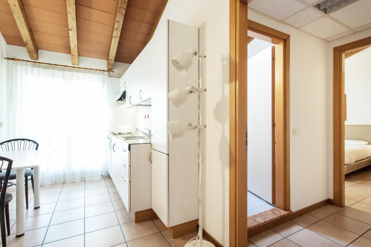 Aparthotel Residenza Le Cupole Parma Exterior foto
