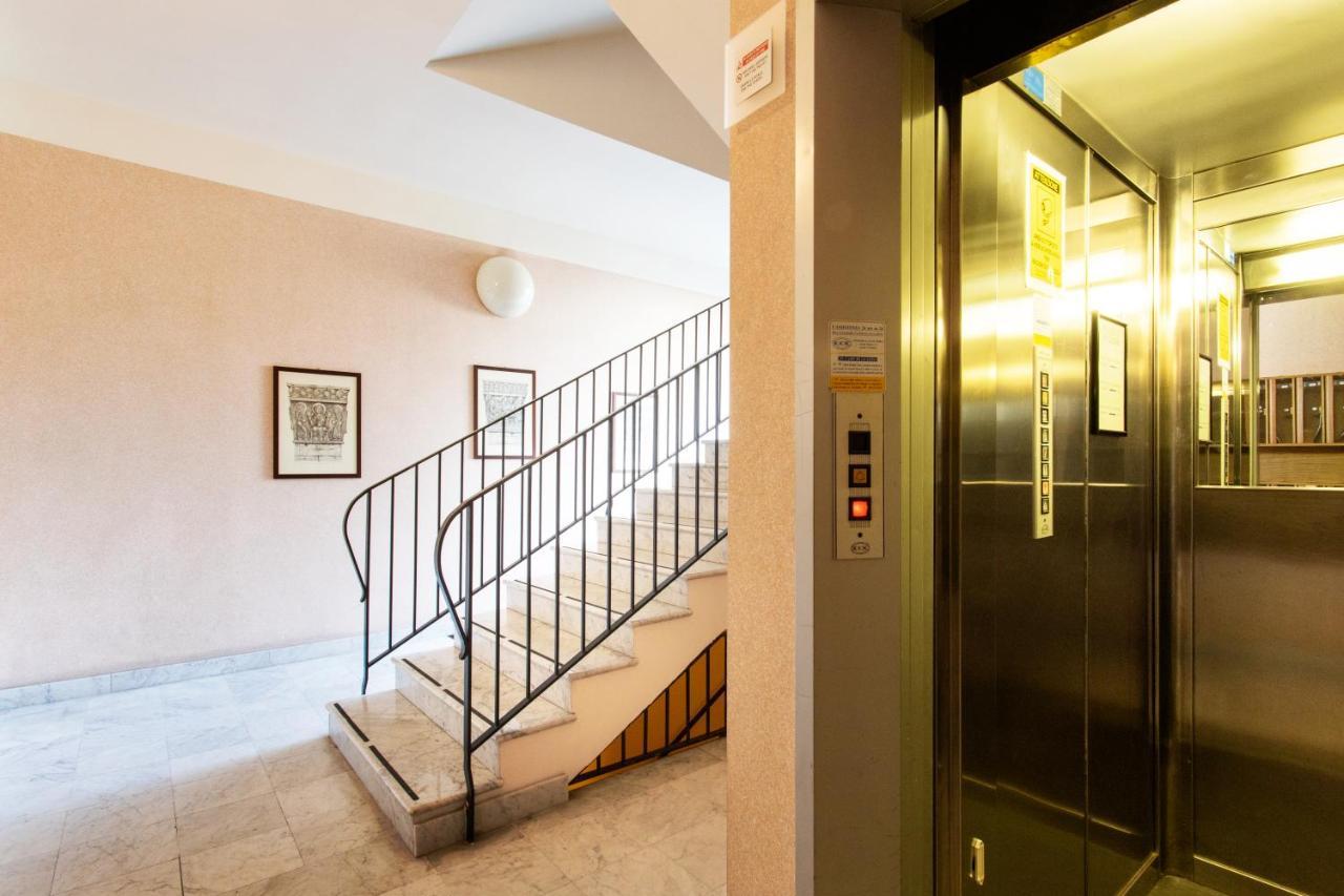 Aparthotel Residenza Le Cupole Parma Exterior foto